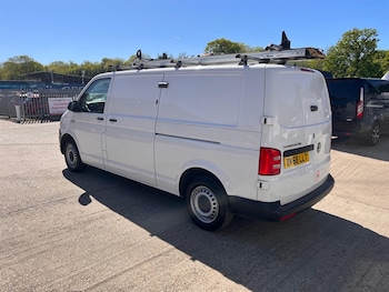 Used Volkswagen Transporter 2018 for sale - 78482163: Photo