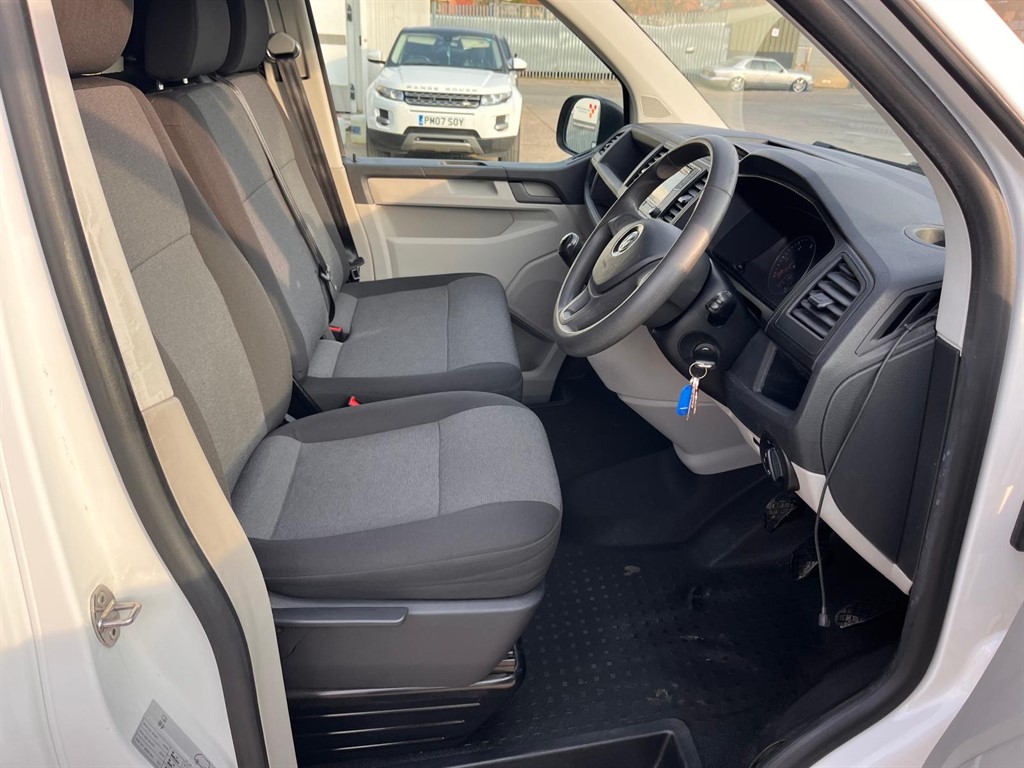 Used Volkswagen Transporter 2018 for sale - 77983112: Photo 11