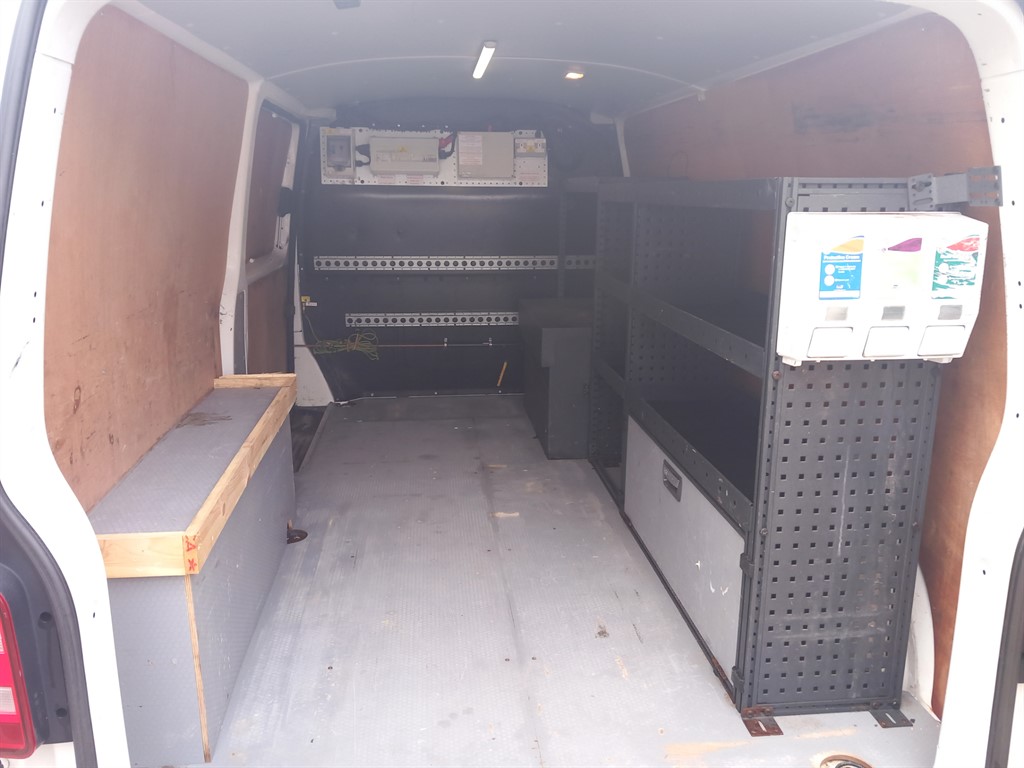 Used Volkswagen Transporter 2017 for sale - 76351119: Photo 16