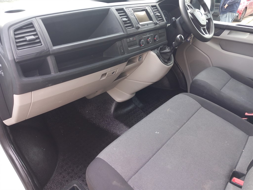 Used Volkswagen Transporter 2017 for sale - 76351119: Photo 9