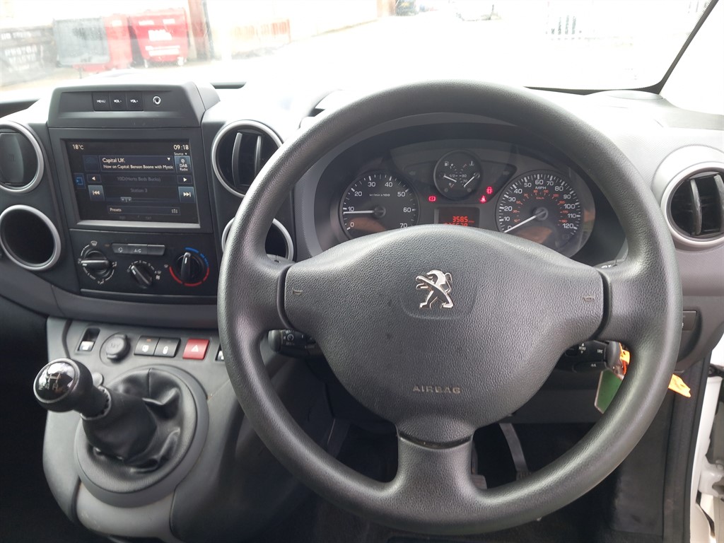 Used Peugeot Partner 2018 for sale - 75902507: Photo 12
