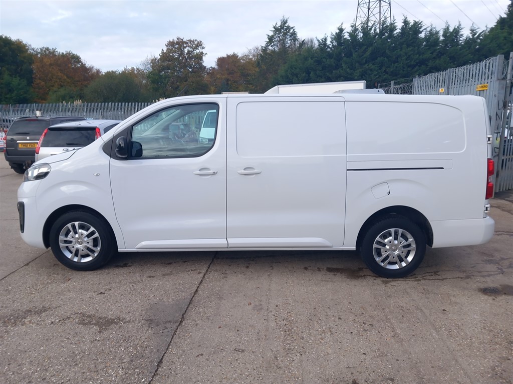 Used Vauxhall Vivaro 2022 for sale - 76351121: Photo 2