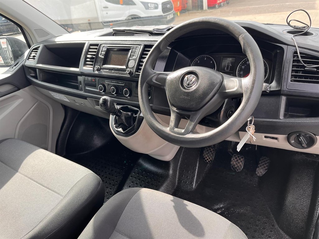 Used Volkswagen Transporter 2018 for sale - 78219095: Photo 12