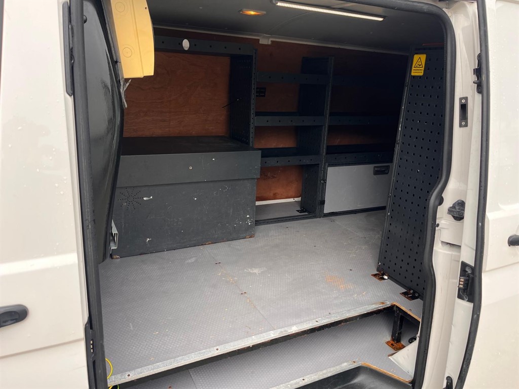 Used Volkswagen Transporter 2018 for sale - 78219102: Photo 19