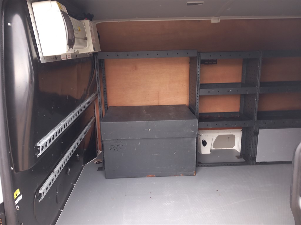 Used Volkswagen Transporter 2017 for sale - 76532370: Photo 17