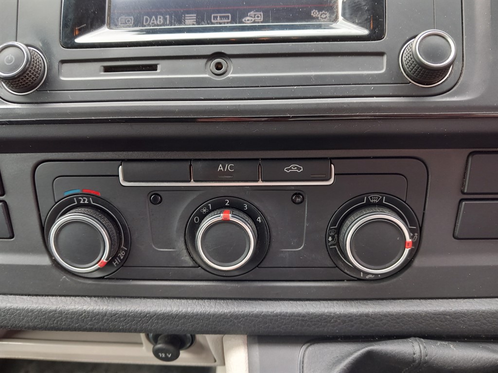 Used Volkswagen Transporter 2017 for sale - 76796696: Photo 11