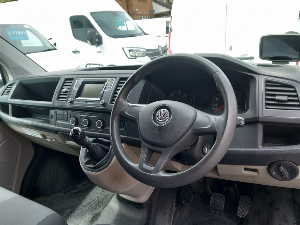 Used Volkswagen Transporter 2017 for sale - 76796696: Photo 9