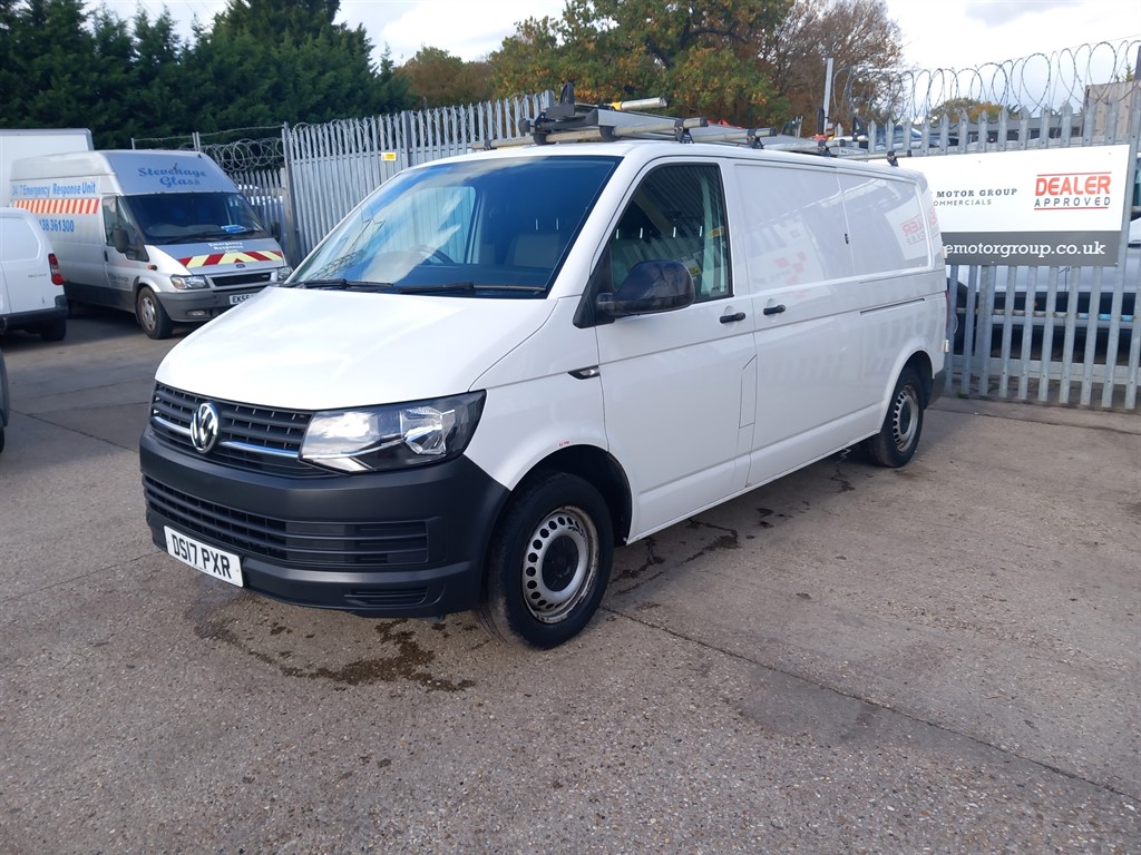 Used Volkswagen Transporter 2017 for sale - 76351083: Photo 1