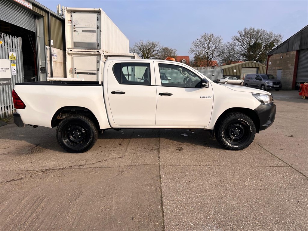 Used Toyota Hilux 2020 for sale - 77983113: Photo 7