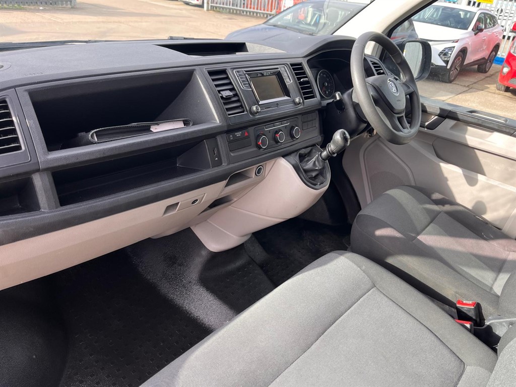 Used Volkswagen Transporter 2018 for sale - 77856009: Photo 10