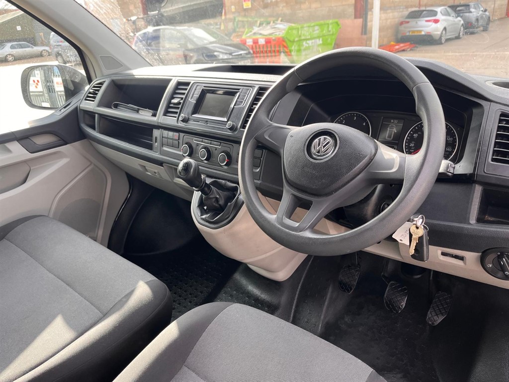 Used Volkswagen Transporter 2018 for sale - 77856009: Photo 12