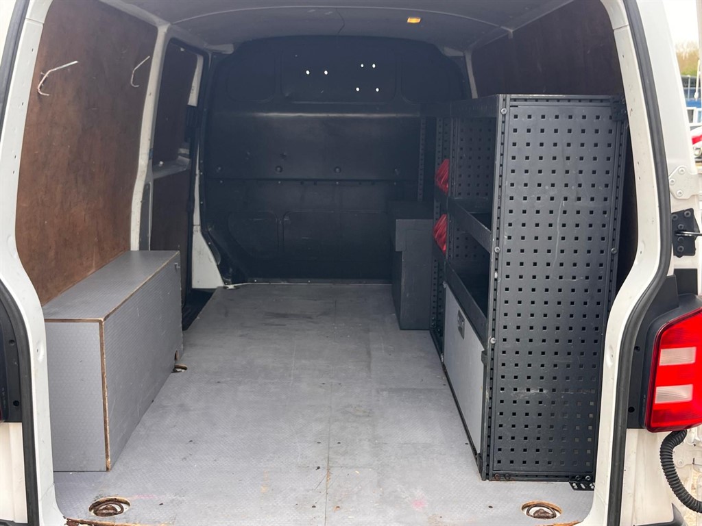 Used Volkswagen Transporter 2018 for sale - 77856009: Photo 18