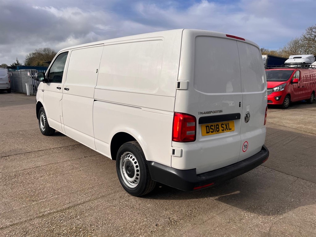 Used Volkswagen Transporter 2018 for sale - 77856009: Photo 3