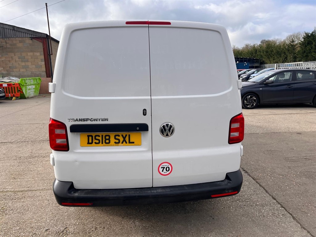 Used Volkswagen Transporter 2018 for sale - 77856009: Photo 4