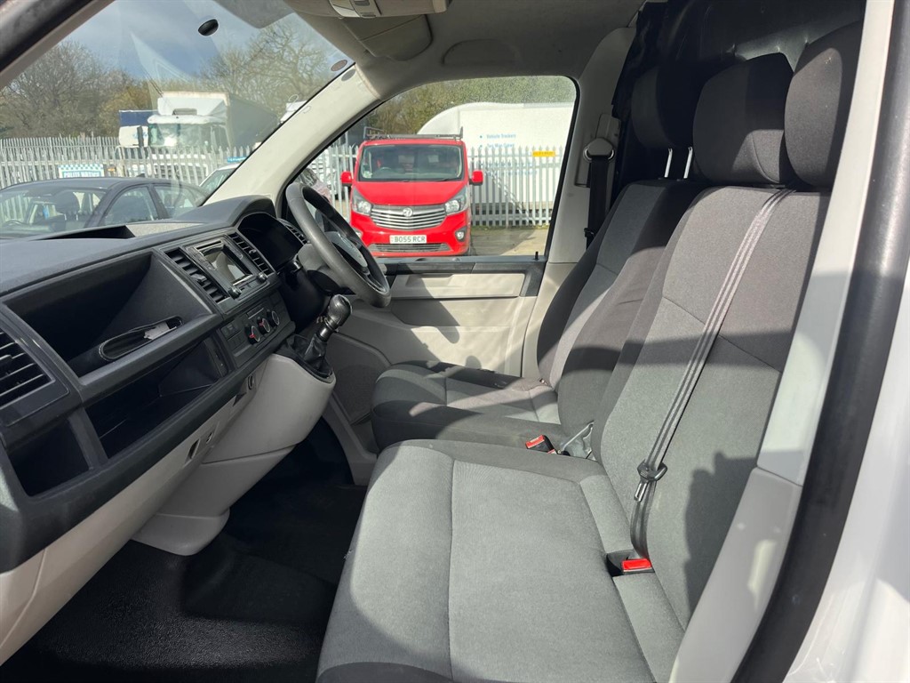 Used Volkswagen Transporter 2018 for sale - 77856009: Photo 9