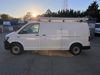 Used Volkswagen Transporter 2017 for sale - 78385494: Photo