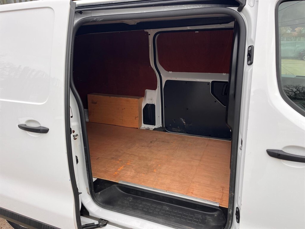 Used Vauxhall Vivaro 2022 for sale - 77686076: Photo 16