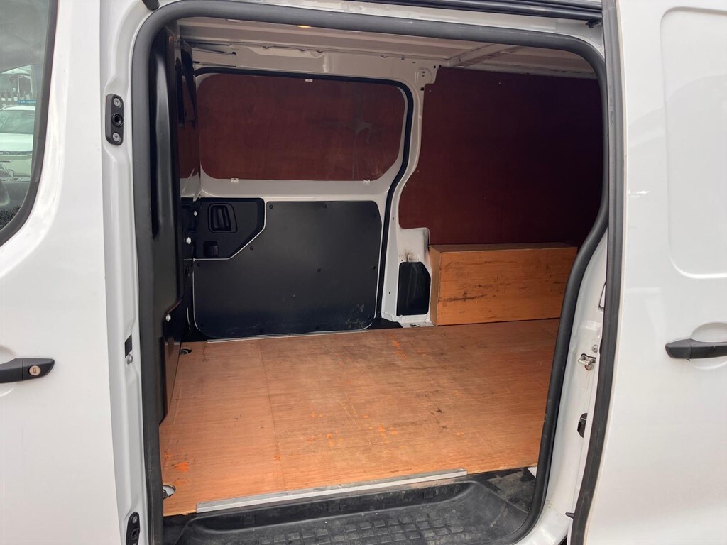 Used Vauxhall Vivaro 2022 for sale - 77686076: Photo 17