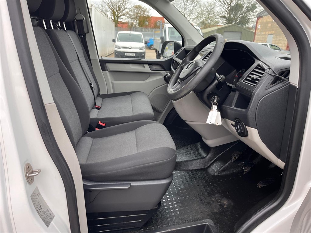 Used Volkswagen Transporter 2017 for sale - 78219096: Photo 11