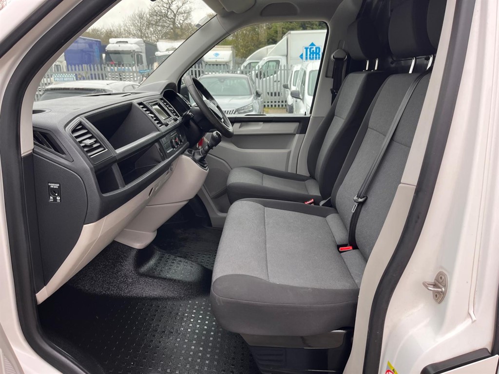 Used Volkswagen Transporter 2017 for sale - 78219096: Photo 9