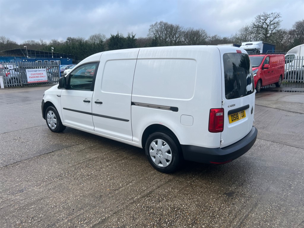 Used Volkswagen Caddy Maxi 2018 for sale - 77442940: Photo 4