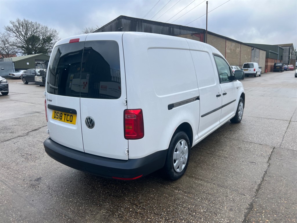 Used Volkswagen Caddy Maxi 2018 for sale - 77442940: Photo 6