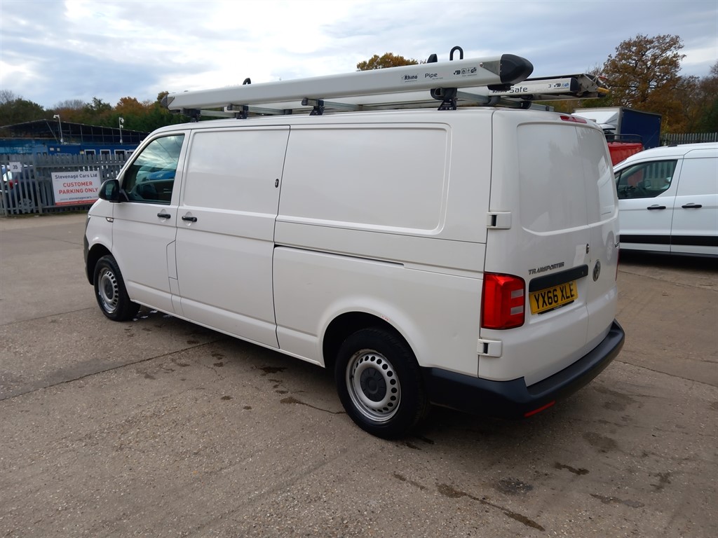 Used Volkswagen Transporter 2016 for sale - 76487676: Photo 3