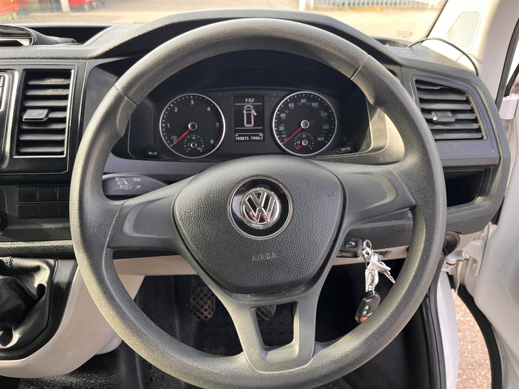 Used Volkswagen Transporter 2018 for sale - 78219100: Photo 14