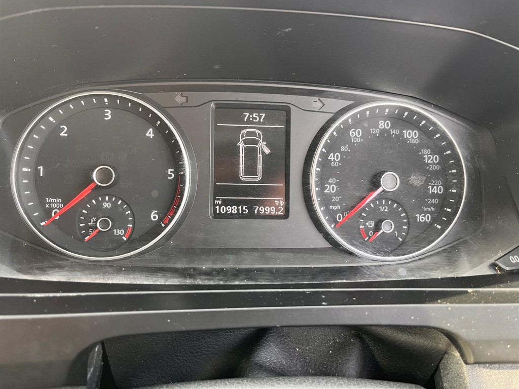 Used Volkswagen Transporter 2018 for sale - 78219100: Photo 17