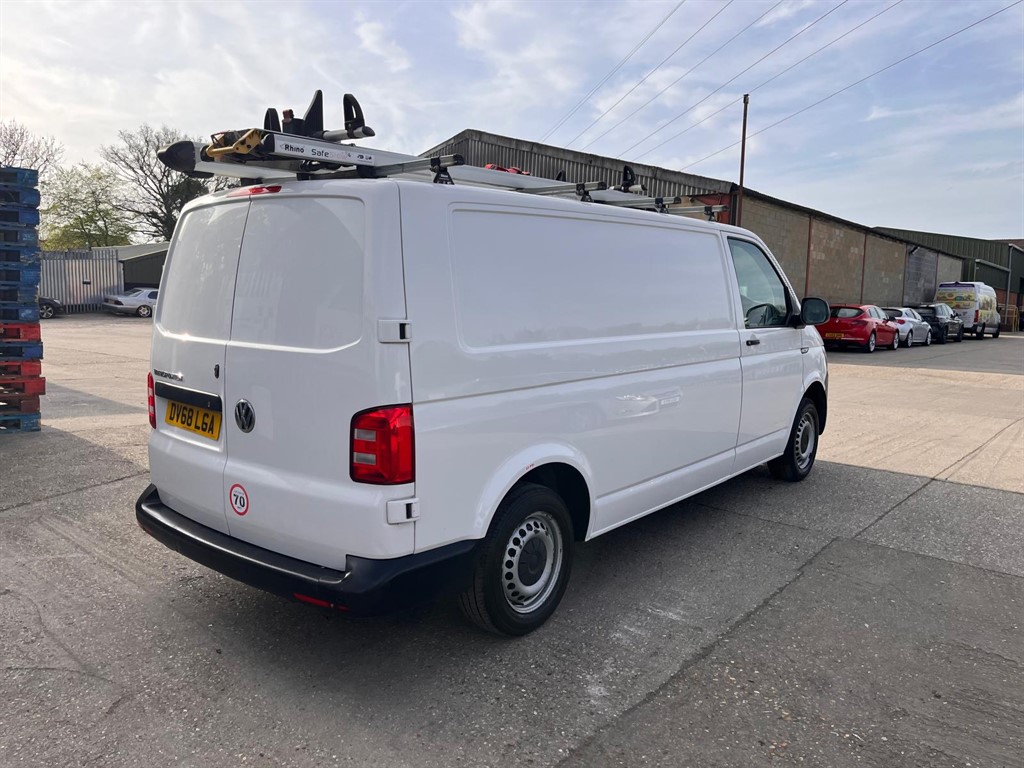 Used Volkswagen Transporter 2018 for sale - 78219100: Photo 5