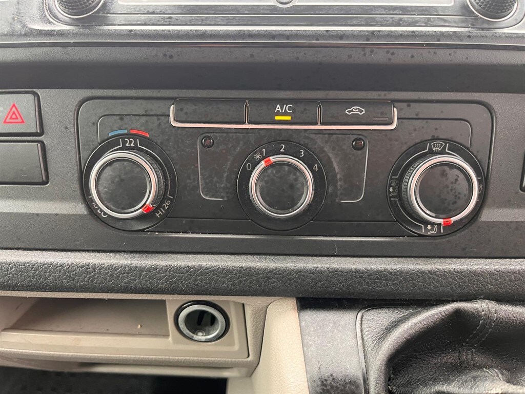 Used Volkswagen Transporter 2018 for sale - 77810507: Photo 15