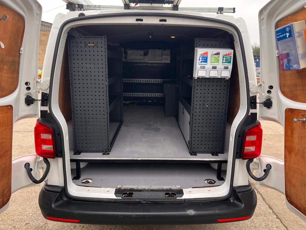 Used Volkswagen Transporter 2018 for sale - 77810507: Photo 16