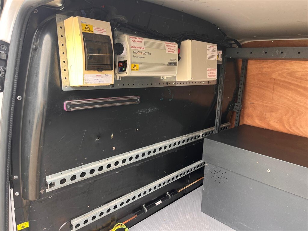 Used Volkswagen Transporter 2018 for sale - 77810507: Photo 18