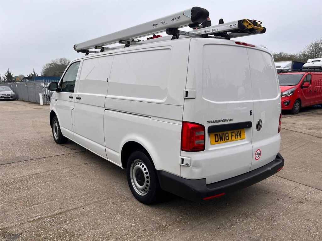 Used Volkswagen Transporter 2018 for sale - 77810507: Photo 3