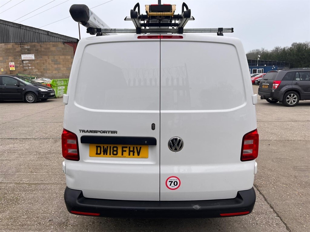 Used Volkswagen Transporter 2018 for sale - 77810507: Photo 4