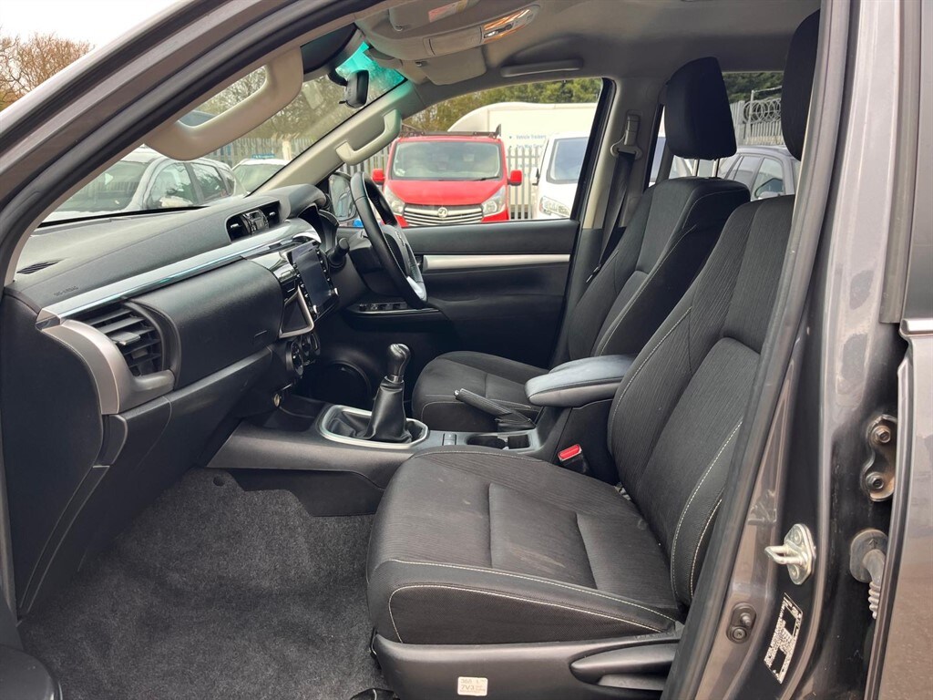 Used Toyota Hilux 2022 for sale - 77856003: Photo 10