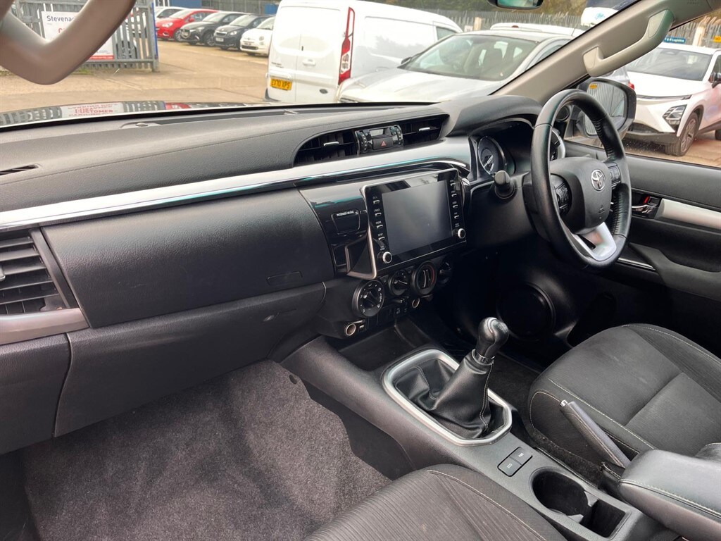 Used Toyota Hilux 2022 for sale - 77856003: Photo 11