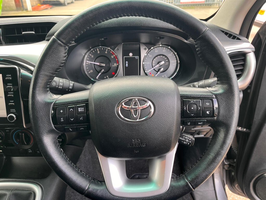 Used Toyota Hilux 2022 for sale - 77856003: Photo 15