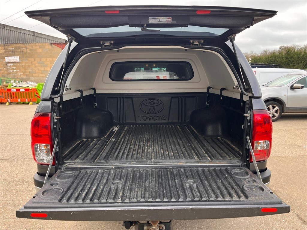 Used Toyota Hilux 2022 for sale - 77856003: Photo 5