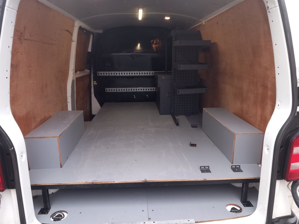 Used Volkswagen Transporter 2017 for sale - 76593800: Photo 15