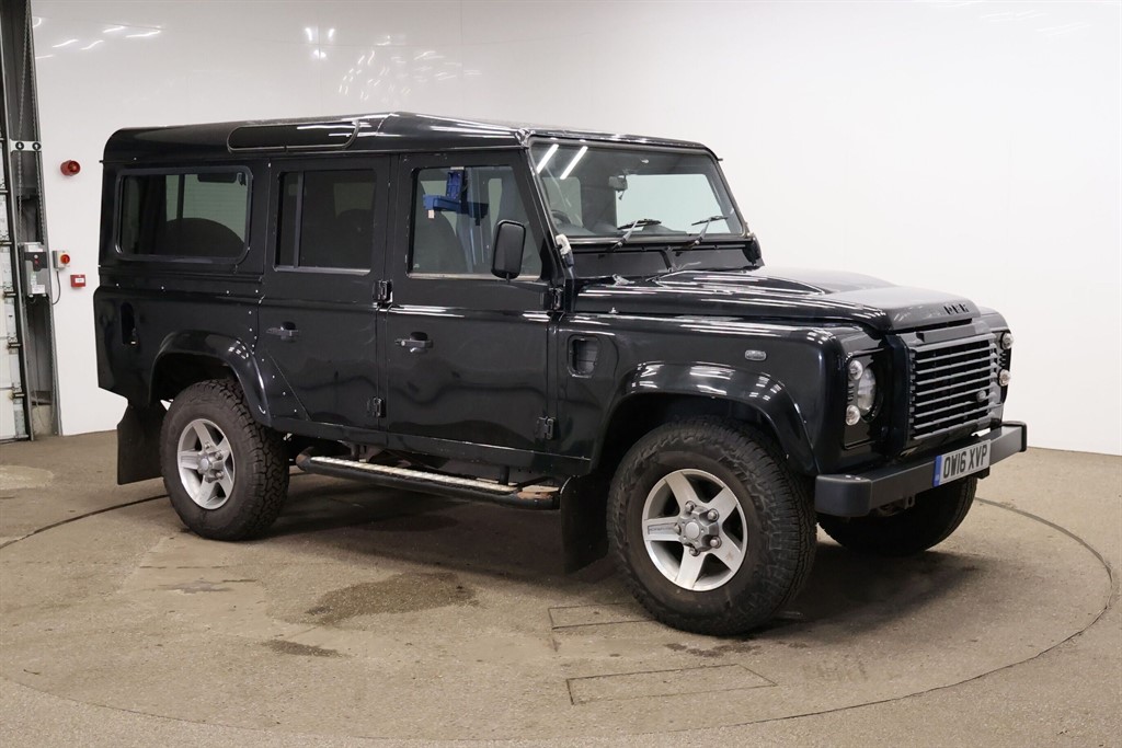 Used Land Rover Defender 2016 for sale - 76854737: Photo 11