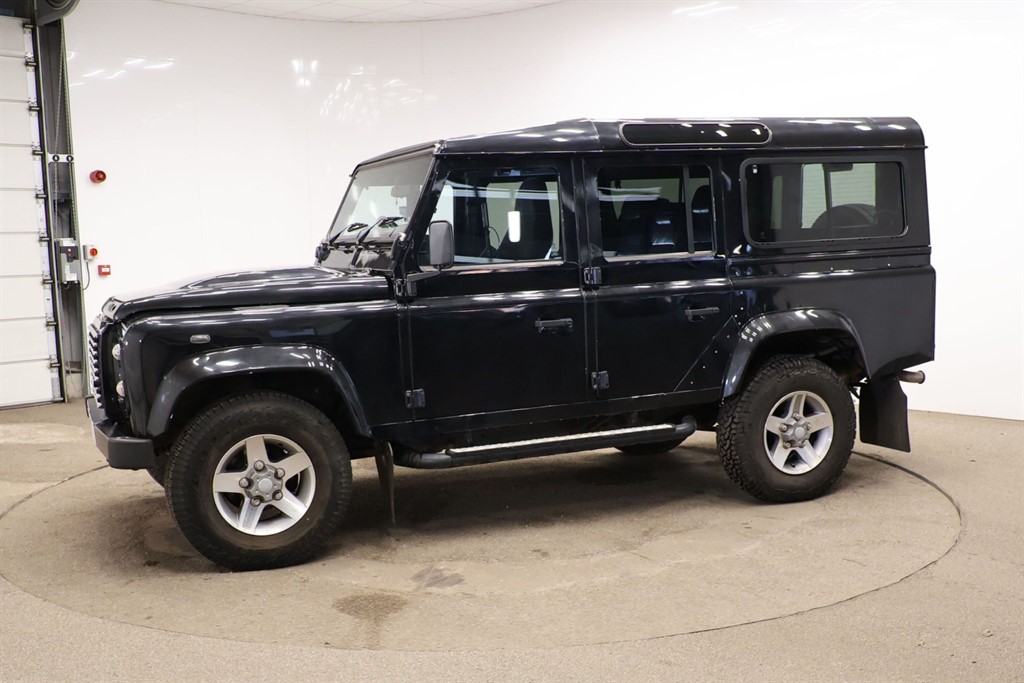 Used Land Rover Defender 2016 for sale - 76854737: Photo 4