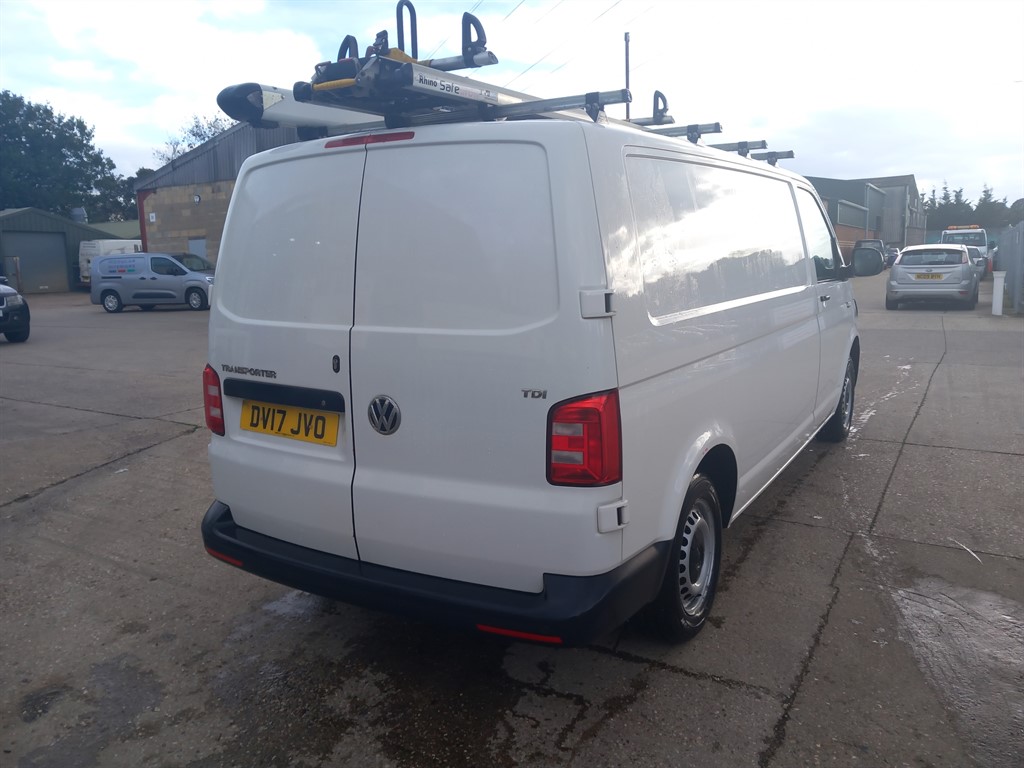 Used Volkswagen Transporter 2017 for sale - 76351088: Photo 5