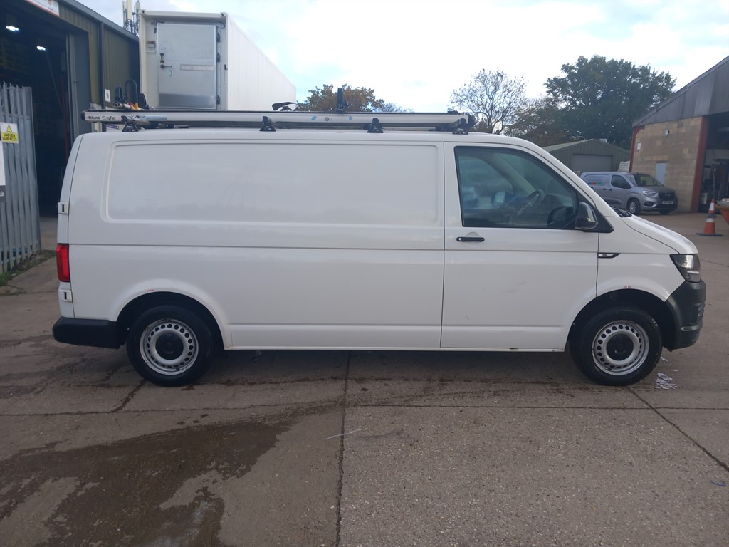 Used Volkswagen Transporter 2017 for sale - 76351088: Photo 6