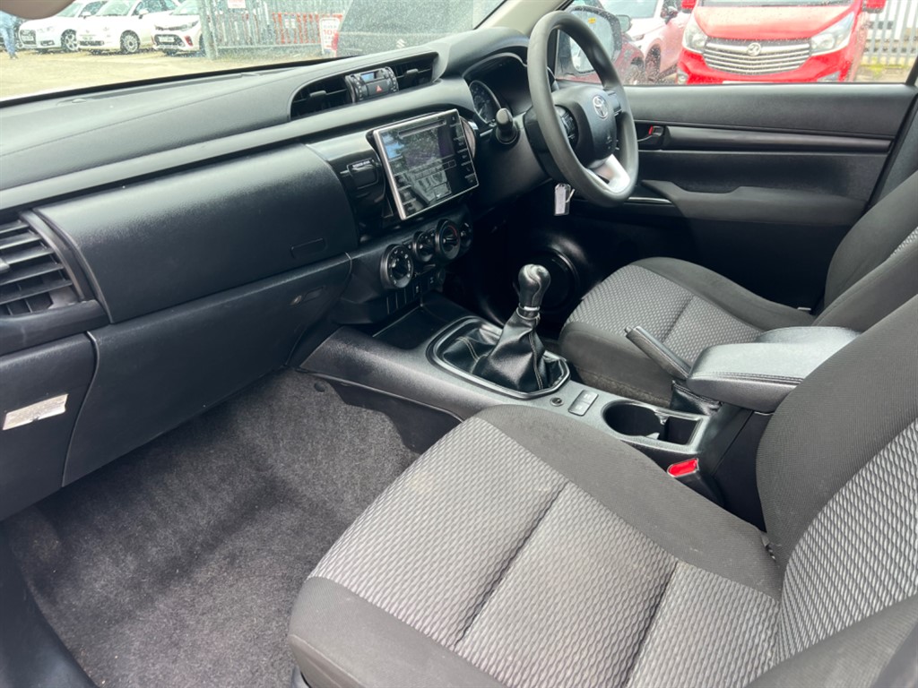 Used Toyota Hilux 2019 for sale - 78074722: Photo 14