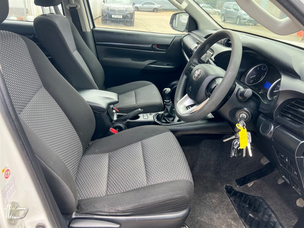 Used Toyota Hilux 2019 for sale - 78074722: Photo 15