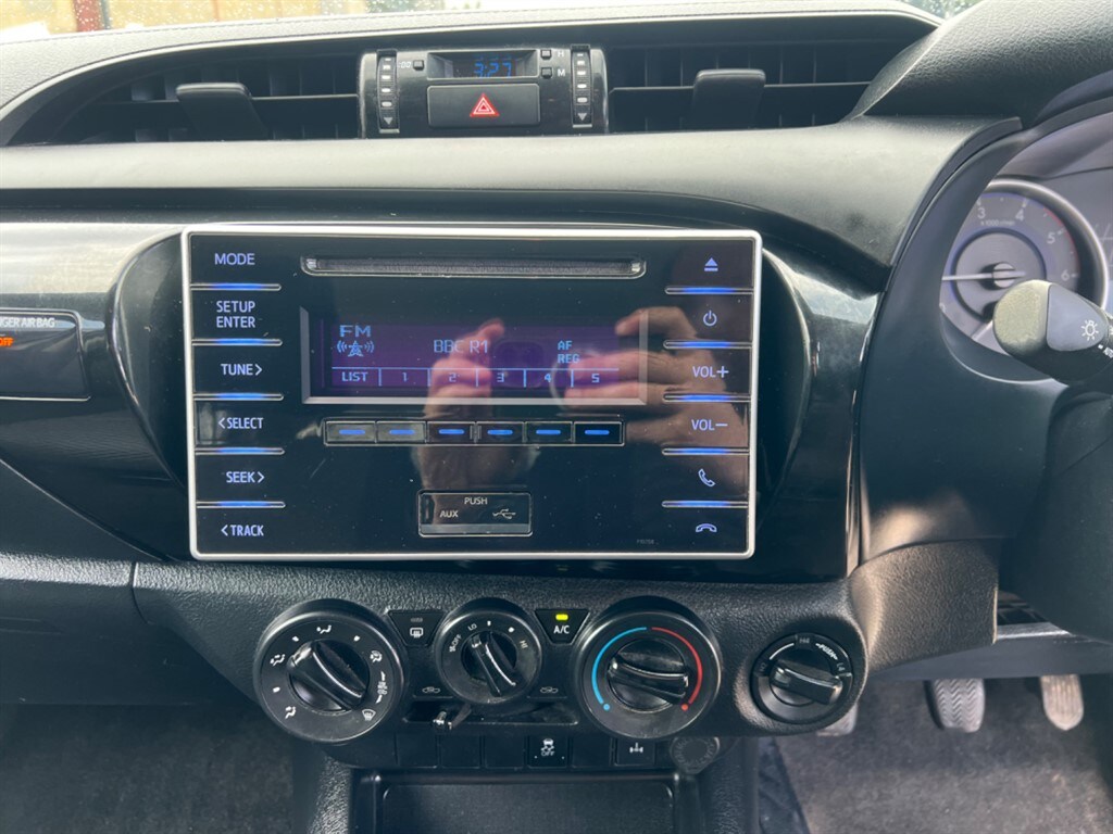 Used Toyota Hilux 2019 for sale - 78074722: Photo 19