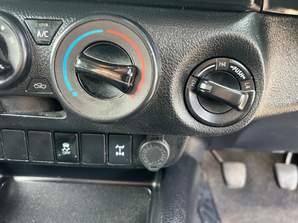 Used Toyota Hilux 2019 for sale - 78074722: Photo 21