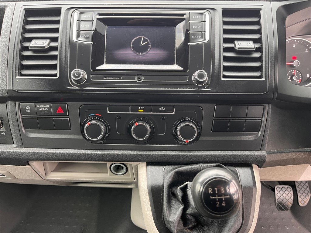 Used Volkswagen Transporter 2018 for sale - 77686081: Photo 14