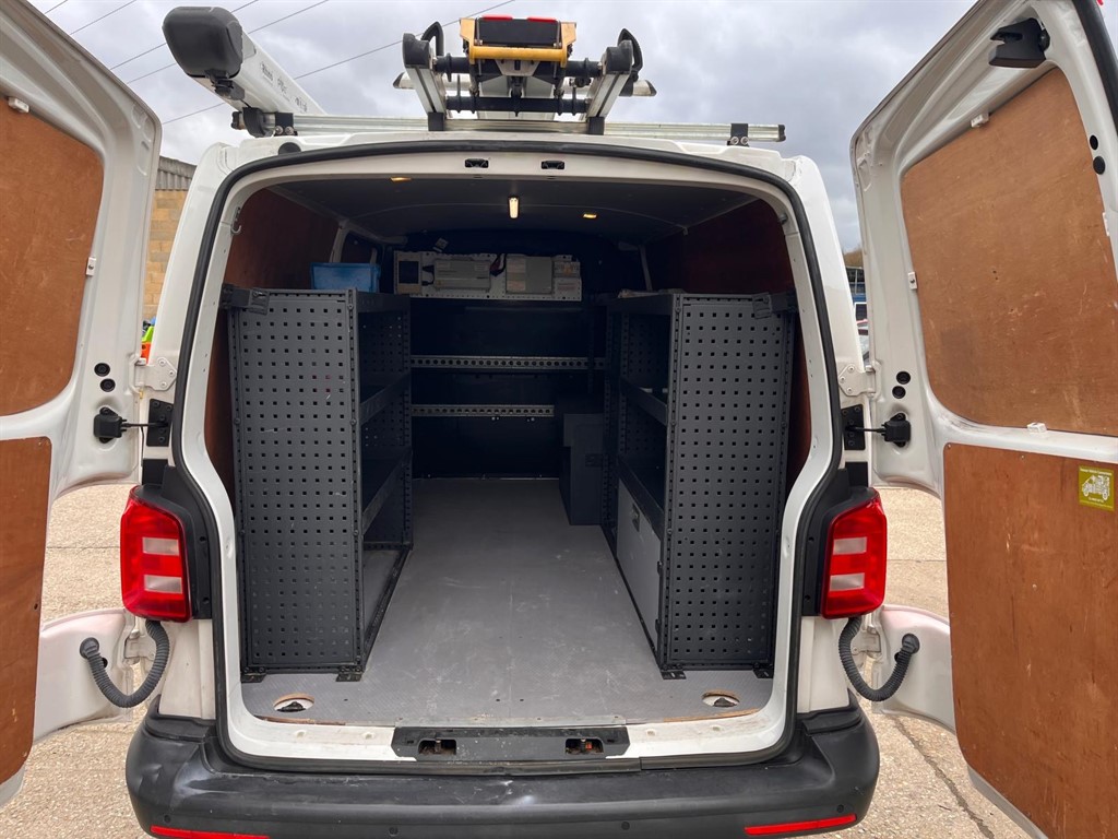 Used Volkswagen Transporter 2018 for sale - 77686081: Photo 16